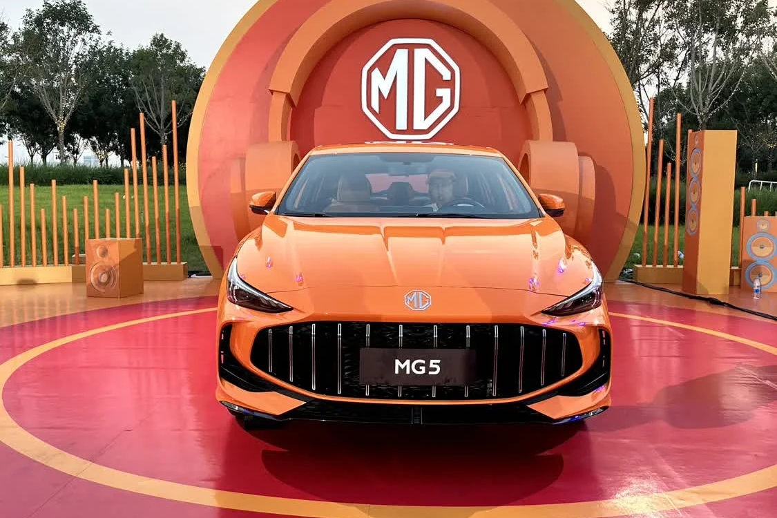【卧车讯】MG5 2026款售价5.99万起，新增两种车身配色