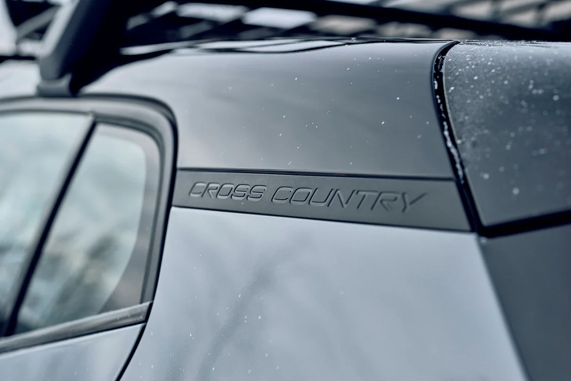 沃尔沃EX30 Cross Country上市 焕新专享参考价23.38万元